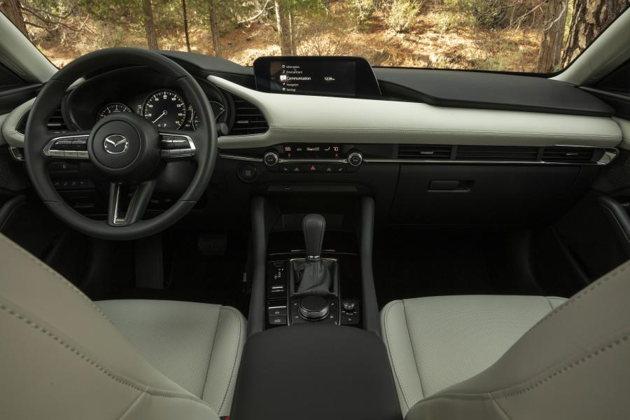 Торпедо Mazda3 Sedan 2019 года  (NA) (фото 30 из 58)